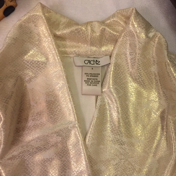 Beautiful Gold and Cream Blouse - Picture 4 of 5